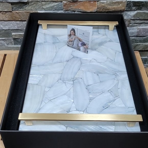 Kendra Scott Mother Of Pearl Stone Slab Tray - Picture 6 of 11